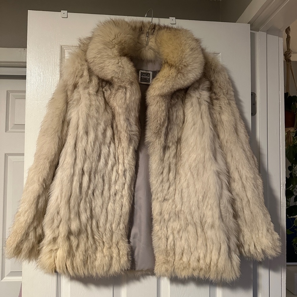SAGA Fox Genuine Vintage Fur Coat - Small